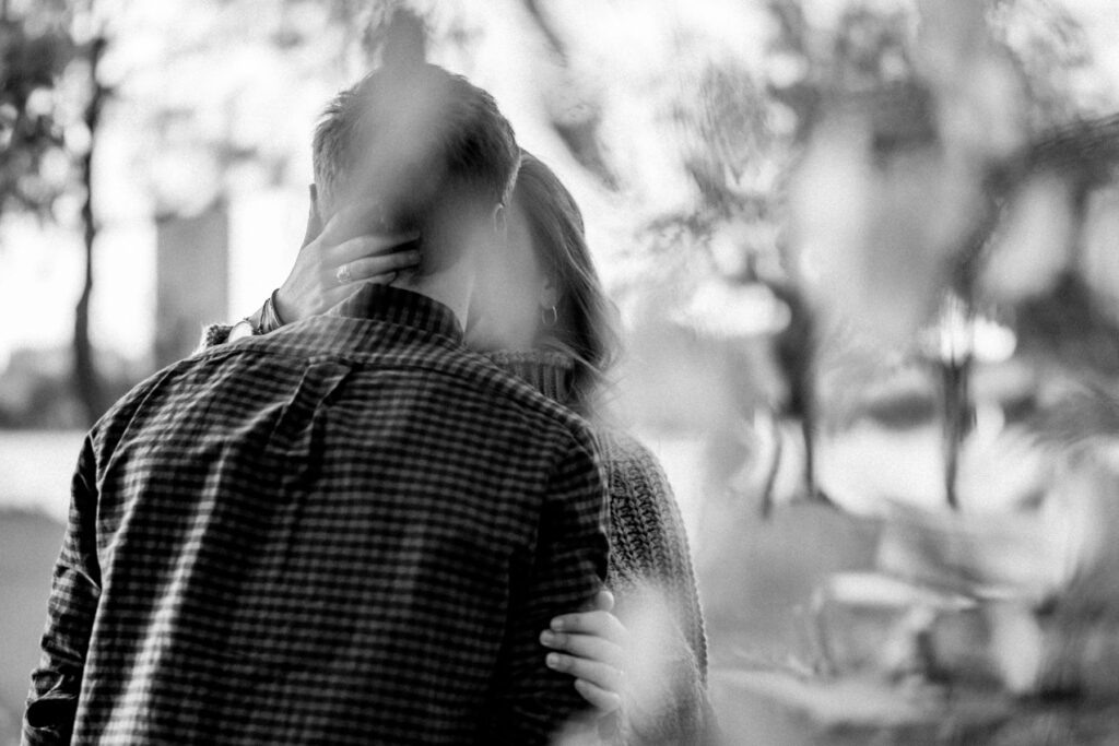 Séance photo couple à l'automne