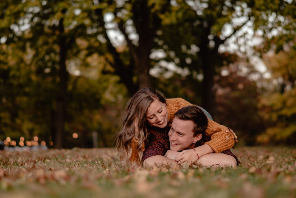 Séance photo couple à l'automne