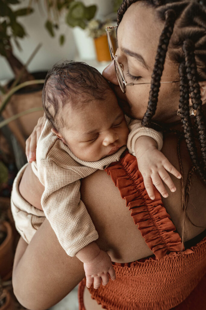 Photographe shooting photo nouveau-né montpellier