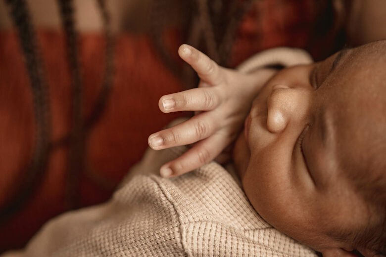 Photographe shooting photo nouveau-né montpellier