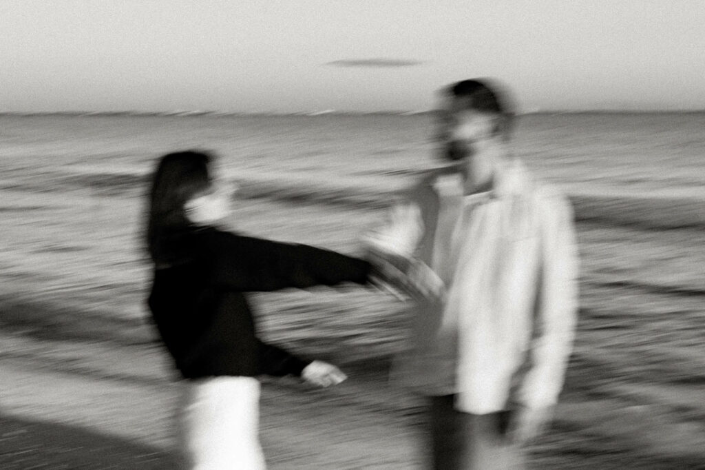 séance couple plage hérault occitanie