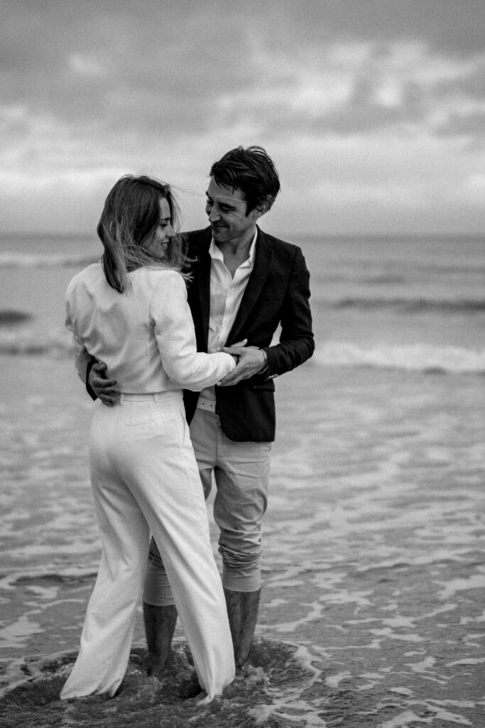 Photographe mariage civil à la plage.