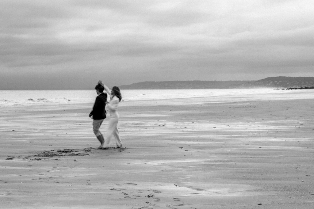 mariage séance couple à la plage