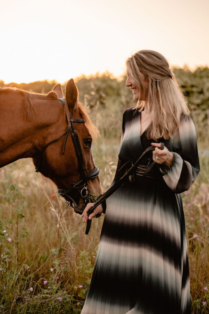Séance photographe portrait avec cheval