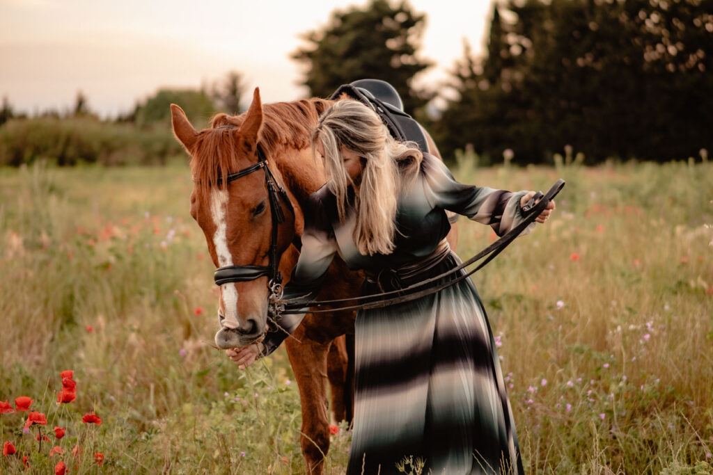 Séance photographe portrait avec cheval