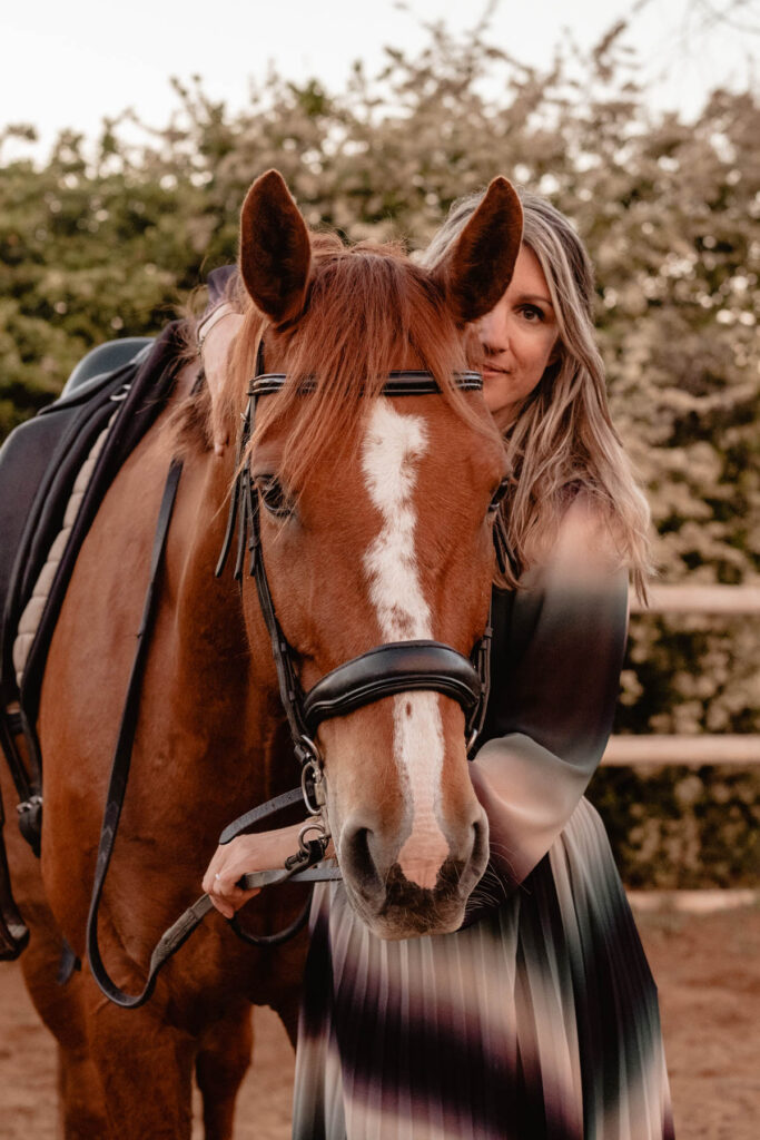 Séance photographe portrait avec cheval
