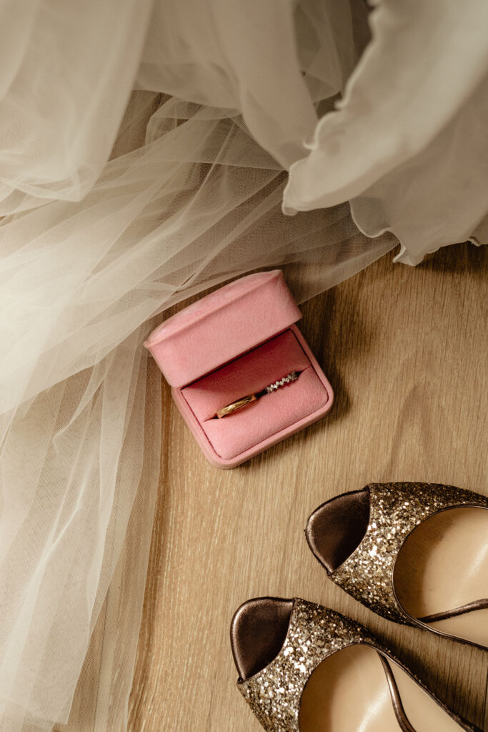 Mariage romantique au Château Hermitage de Combas