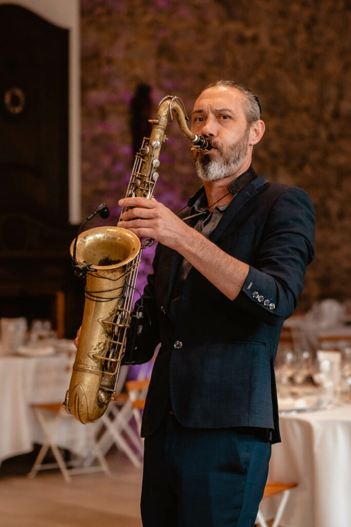 Mariage romantique au Château Hermitage de Combas