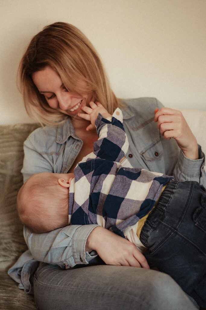 photographe allaitement nouveau-né montpellier