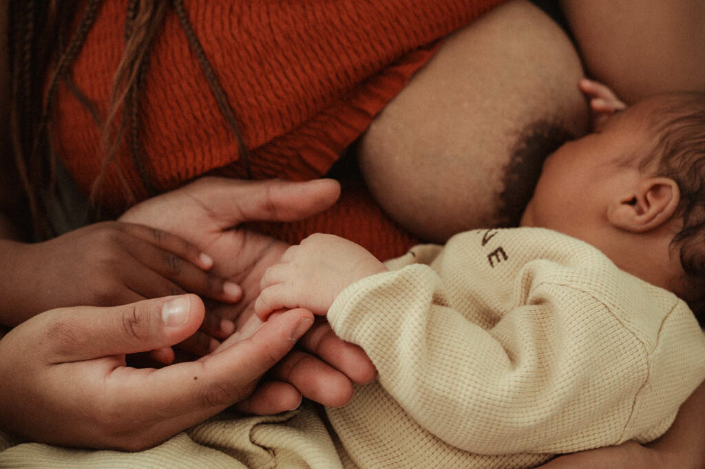 photographe allaitement nouveau-né montpellier