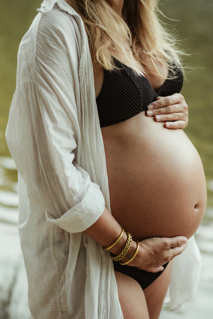 photographe grossesse en pleine nature