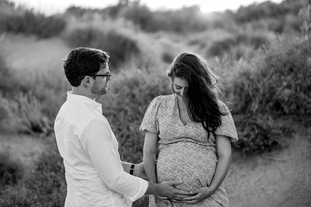 séance grossesse à la plage du petit travers