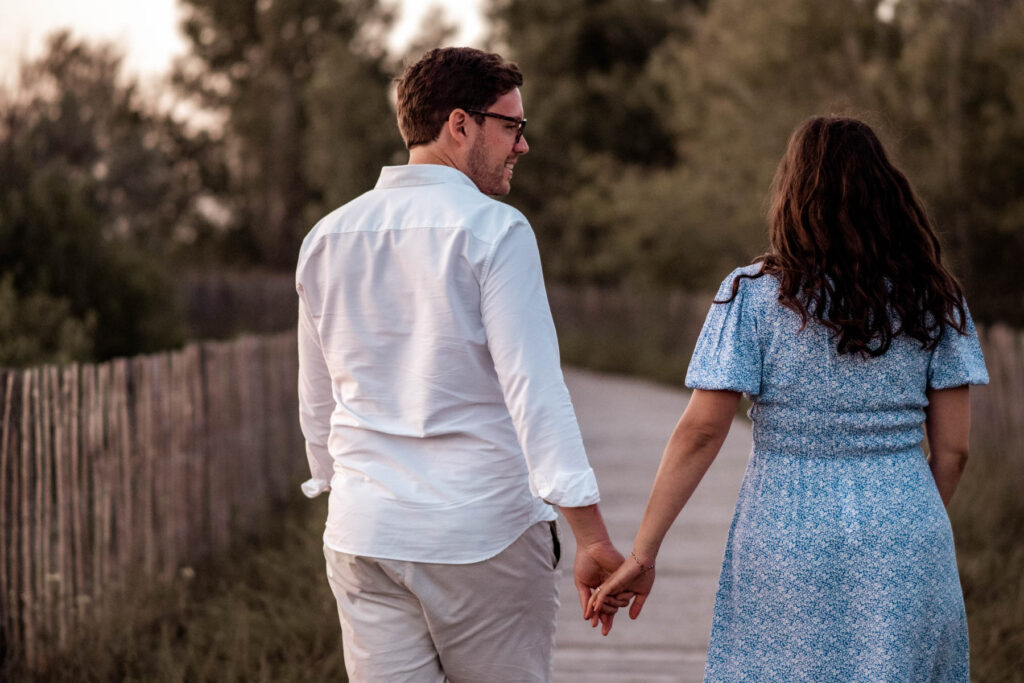 séance grossesse à la plage du petit travers