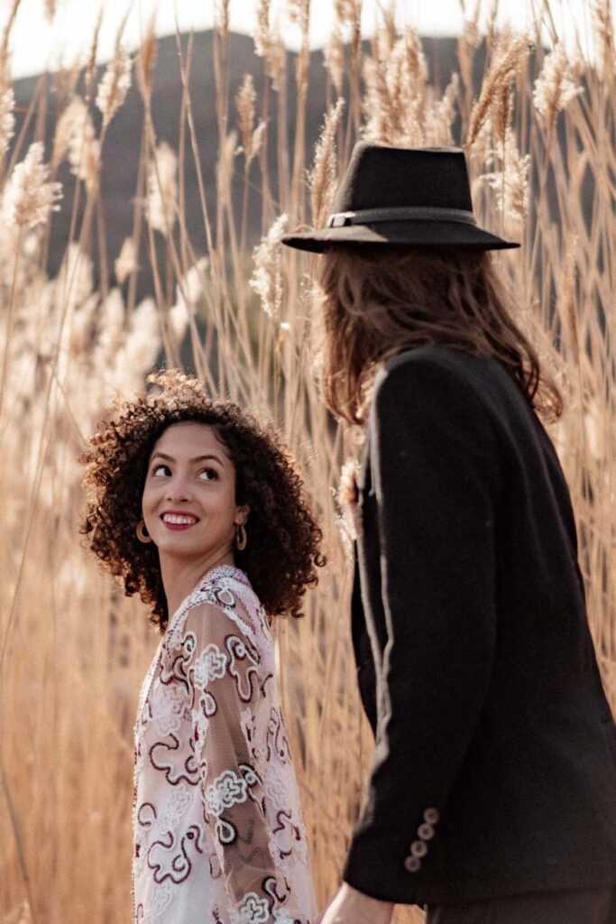 elopement boho hippie western au lac du salagou