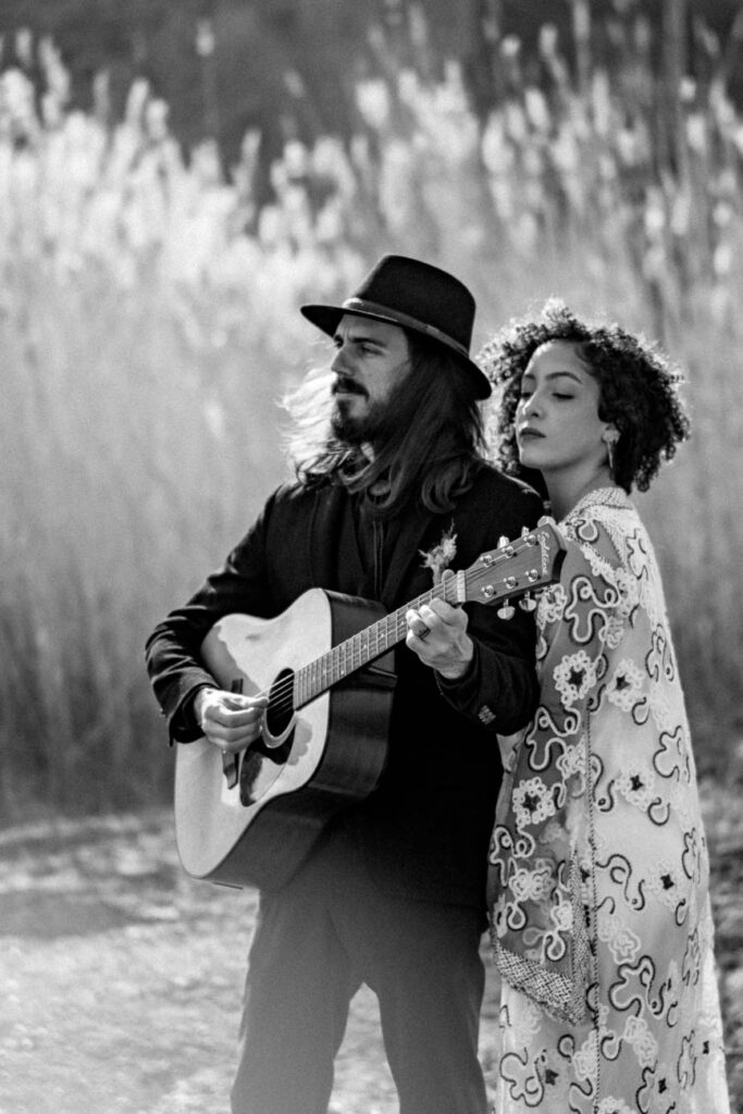 elopement boho hippie western au lac du salagou