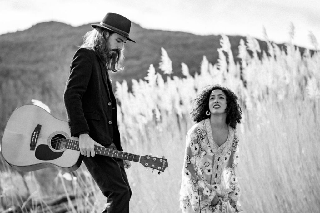 elopement boho hippie western au lac du salagou