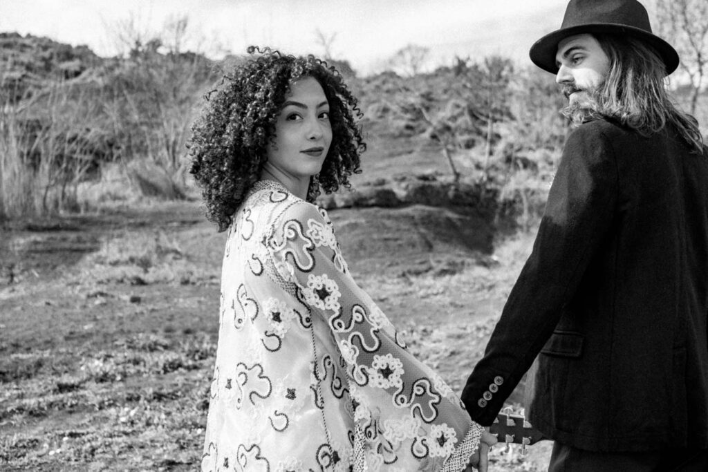 elopement boho hippie western au lac du salagou