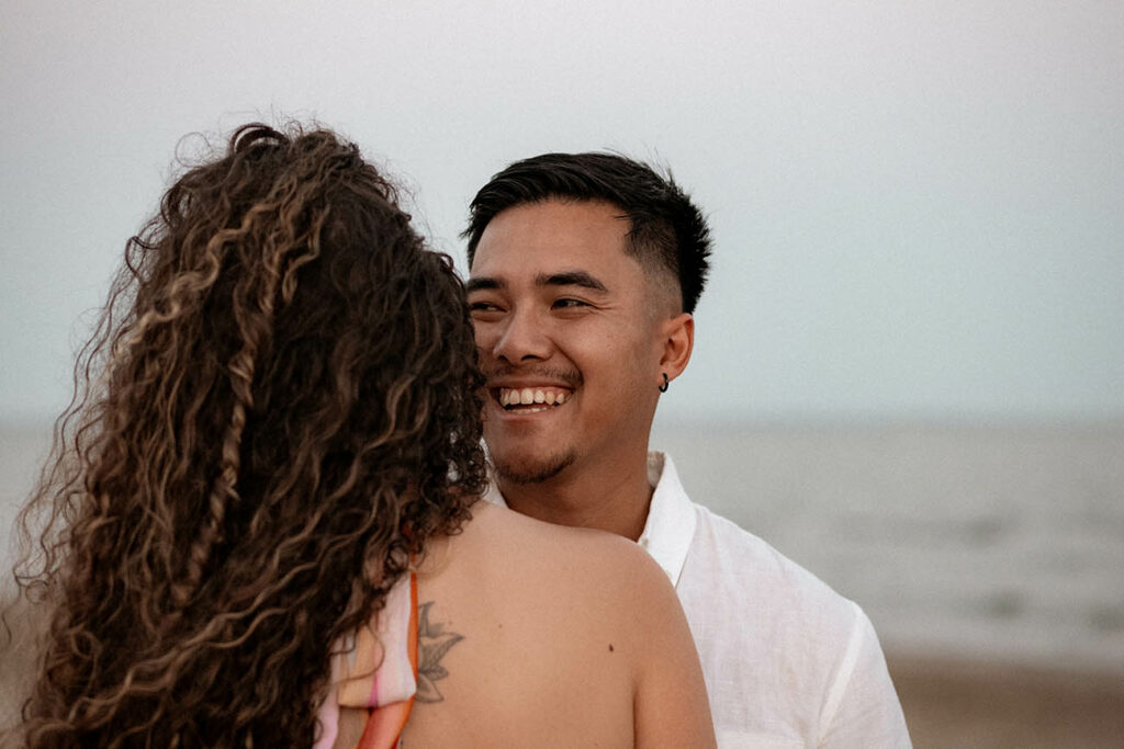 photographe couple plage montpellier