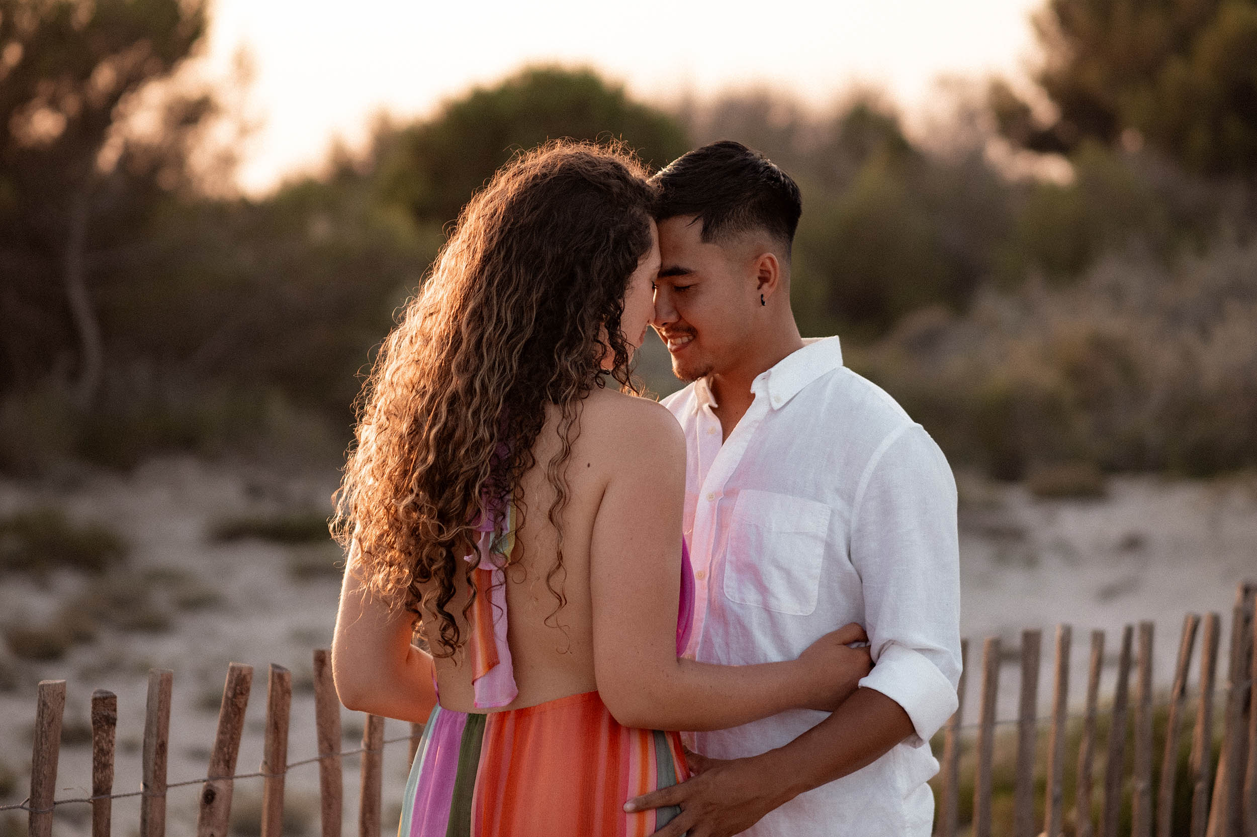 photographe séance couple à la plage