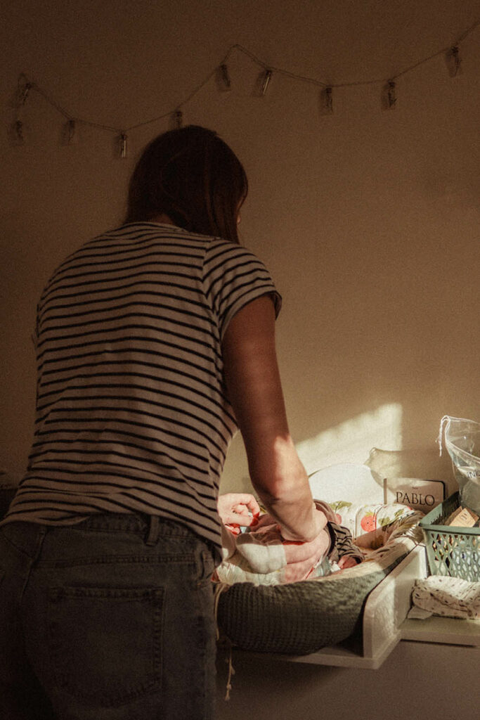 photographe bébé nouveau-né allaitement montpellier