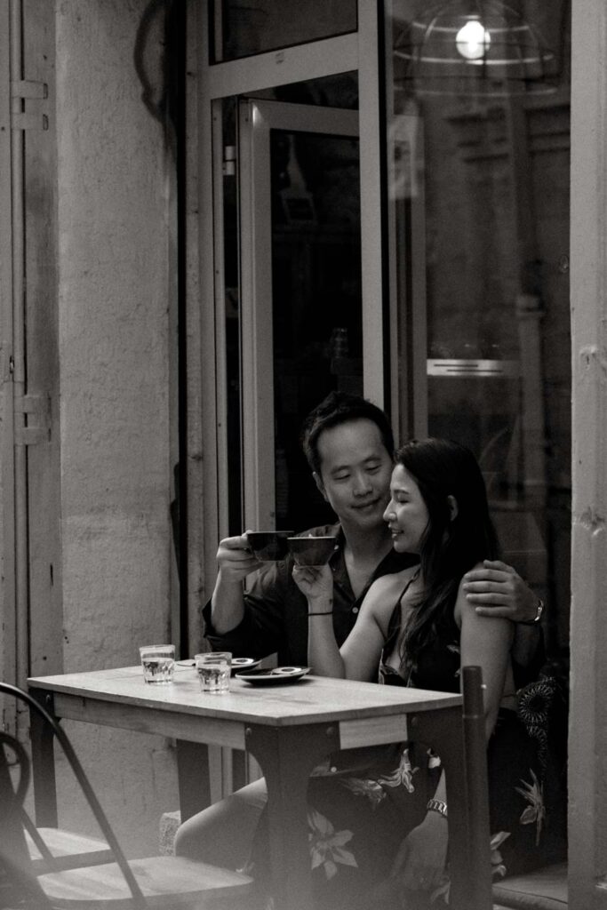 séance photo couple café